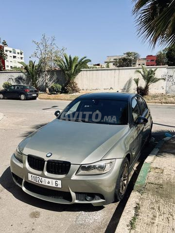 بي إم دبليو الفئة الثالثة 320i E90