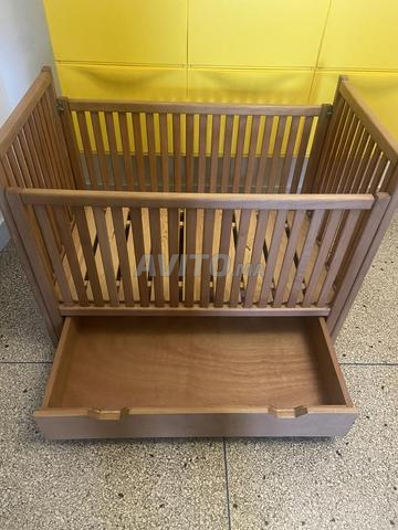 Lit pour bébé avec matelas