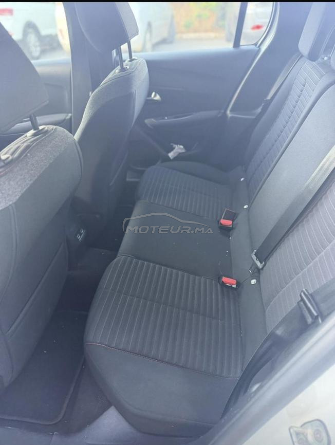 Peugeot 208 Diesel Automatique 2022 à Rabat