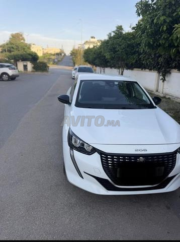 بيجو 208 ديزل أوتوماتيك 2022 في الرباط