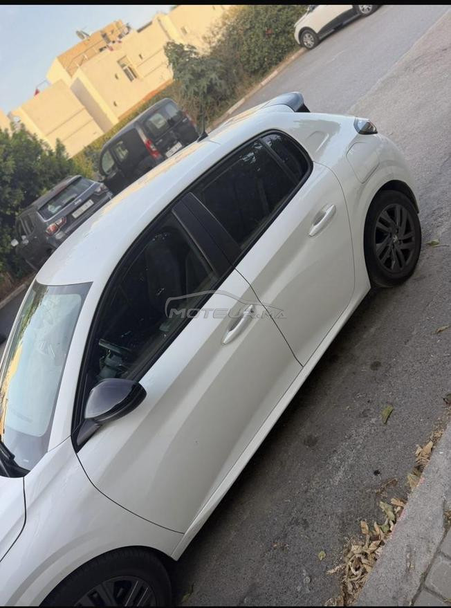 Peugeot 208 Diesel Automatique 2022 à Rabat