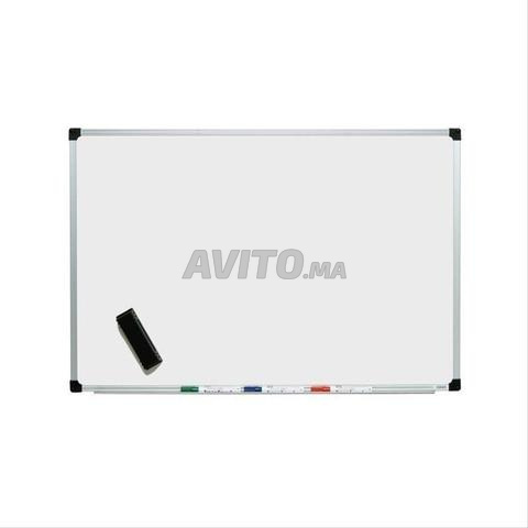 Tableau scolaire pour classe / vestiaire