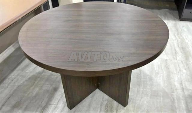 طاولات بتصميم احترافي