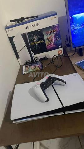 PS5 Standard couleur blanc avec manette - 2