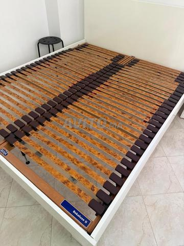 Lit sans matelas, bon état - 2