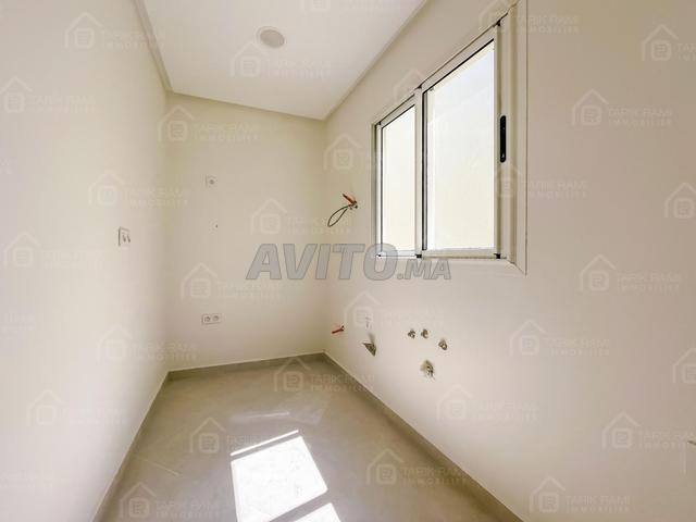 Bureau pro de 75m² à louer à Moujamaâ Hassani - 2