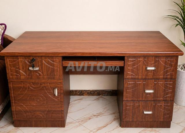 Bureau solide en bois