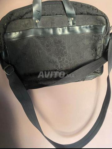 CK كالفن كلاين حقيبة كمبيوتر محمول ومستندات - 2