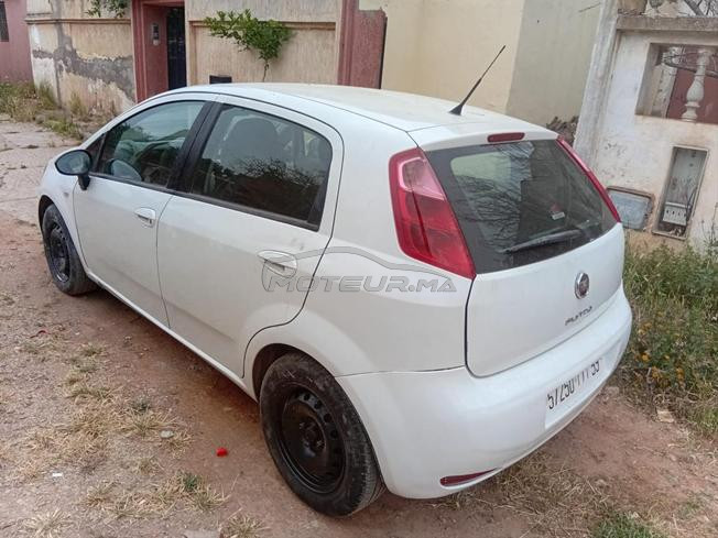 Fiat Punto Diesel Manuelle 2015 à Oulad Frej
