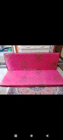 Deux matelas simples fins