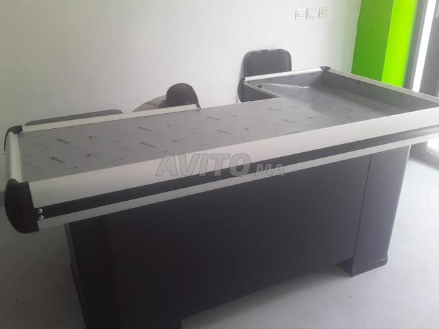 صندوق مخرج AH