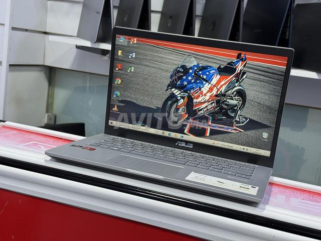 ASUS 14 RYZEN 5 12 CPUS/8GB/512 SSD/AMD