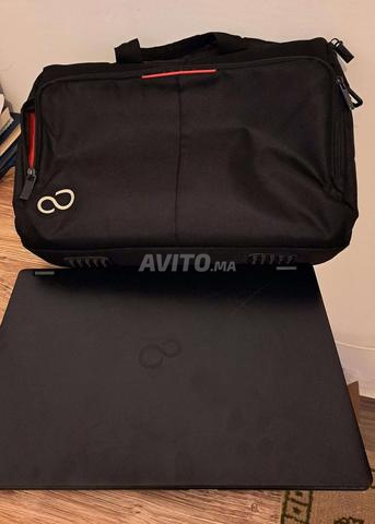 PC portable à vendre Fujitsu Lifebook E Series i7 8ème Gén