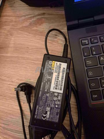 PC portable à vendre Fujitsu Lifebook E Series i7 8ème Gén - 2