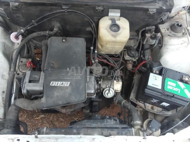 Voiture propre et bien entretenue - 2