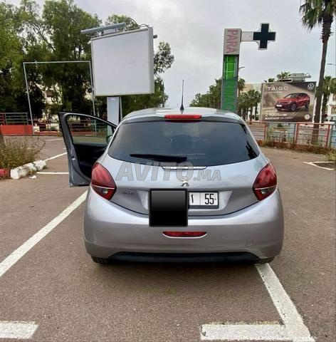 Peugeot 208 Diesel Manuelle 2019 à El Jadida