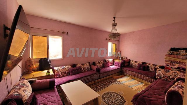 Maison à l'étage à vendre près du grand hôpital, près de la mer