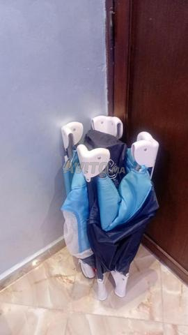 Lit pliable pour bébés avec tous les accessoires - 2