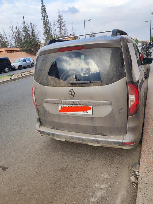 Renault Kangoo Diesel Manuelle 2024 à Marrakech