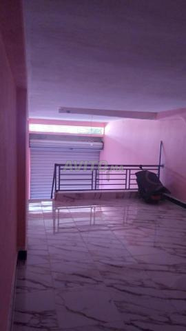 Local à louer pour stockage uniquement 30 mètres 16 mètres en mezzanine