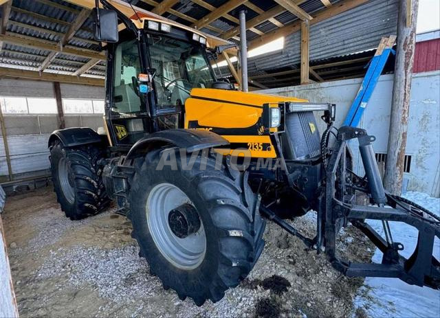 تبرع جرار زراعي مقابل رعاية جيدة