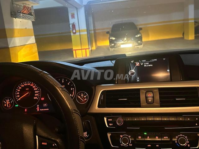 BMW Série 3 316d modèle 10/2016 première main - 2