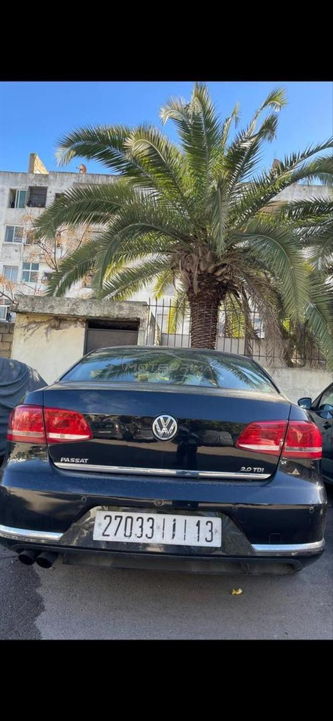 modèle 2011 la voiture est très bien