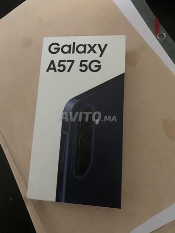 Samsung A57 5G neuf 256 GB