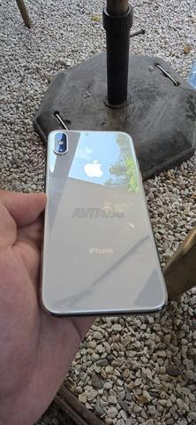 iPhone X 256 Go, batterie ou façade fonctionnelle, rien n'a été changé