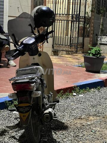 هاي لاند جديدة بملصقات المصنع الخاصة بها (4200 كم) - 2