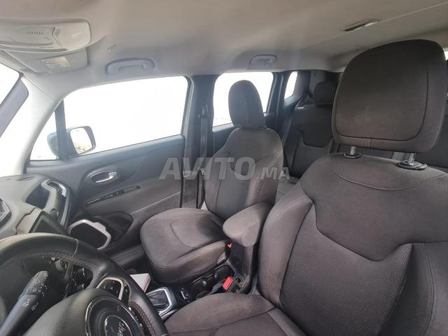 Jeep Renegade Diesel Automatique 2018 à Casablanca - 2