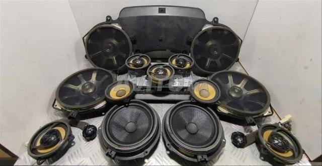 Système audio MERIDIEN Bowers&Wilkins 2300W pour Range Rover et Jaguar