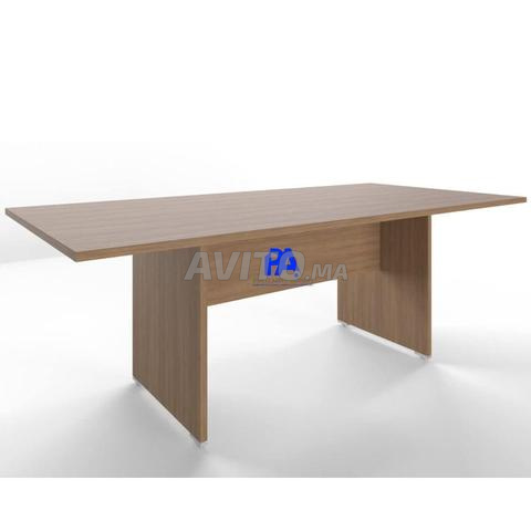 Table de réunion finition premium/vestiaire - 2