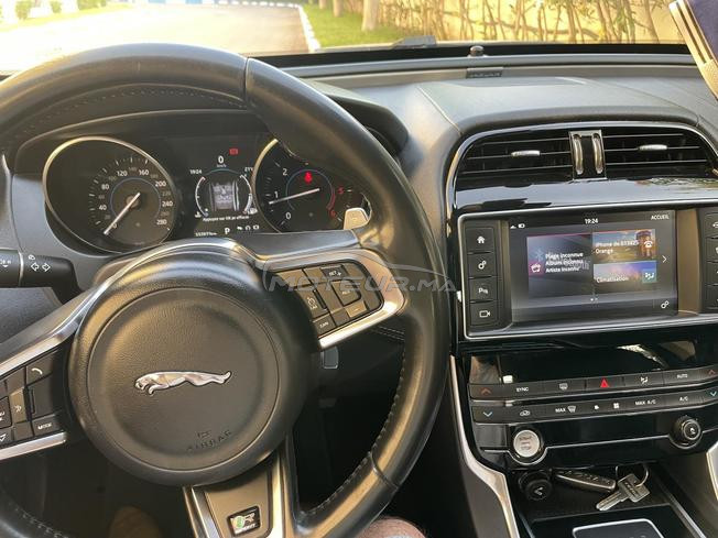 Jaguar XE pack R-sport 