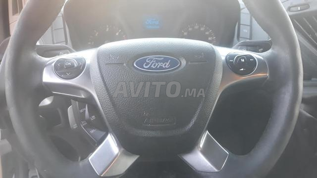 Voiture Ford Transit - 2