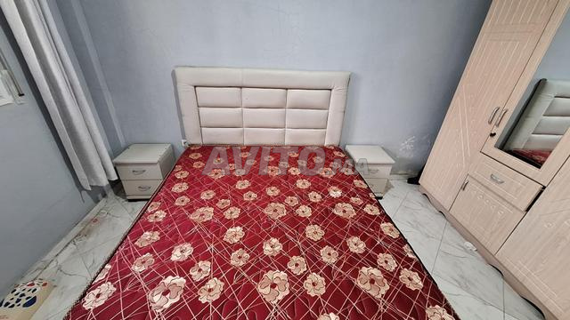 Chambre à Coucher Avec Placard - 2