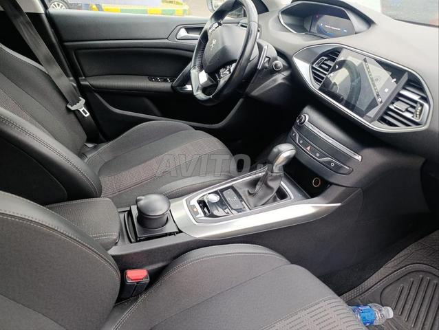 Peugeot 308. Peugeot - 2