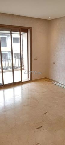 Appartement vide à louer à sidi maarouf
