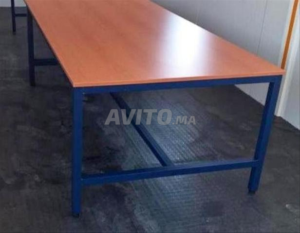Table scolaire individuelle durable/vestiaire