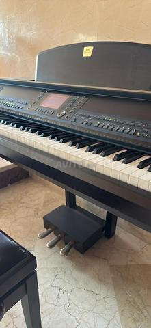 بيانو كلافينوفا CVP 405 - 2