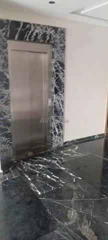 مكاتب للإيجار في روش نوار - 2