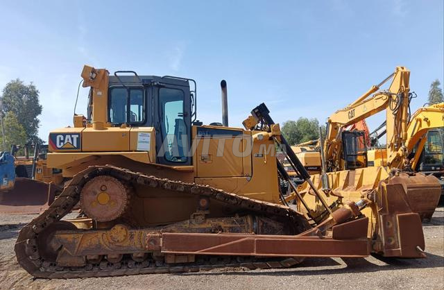 CATERPILLAR D6T - 2