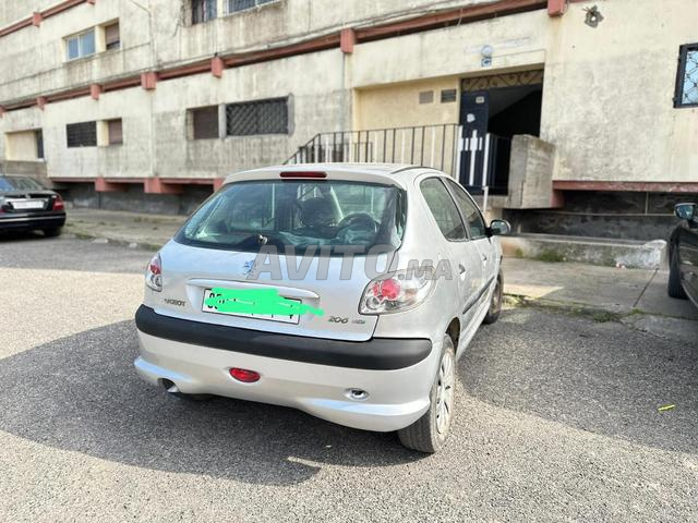 بيجو 206