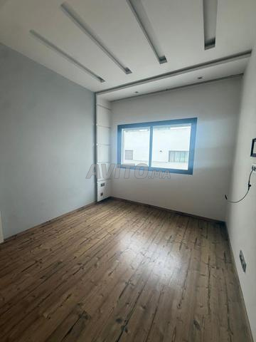 Quartier Princesses À louer, grand studio vide - 2