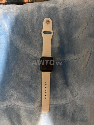 Apple watch série 3 avec chargeur