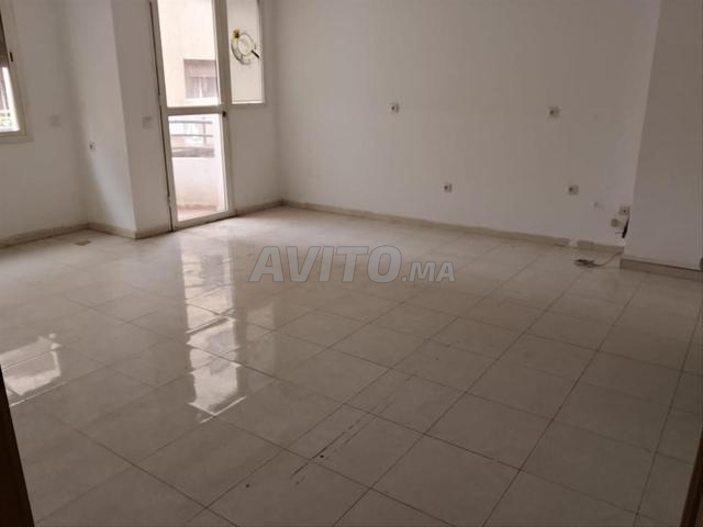 Bureau 70m2 à proximité MacDo maarif - 2