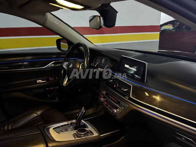 BMW série 7 en excellent état