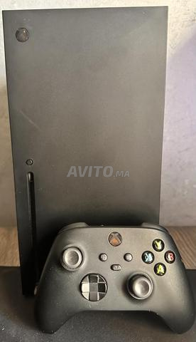 Xbox Series, X. Plus manette.