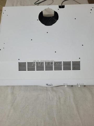 Hotte whirlpool - 2