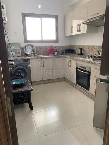 très propre appartement meublé